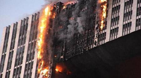 长沙电信大楼失火事件 高层建筑的外墙保温材料不防火(图3)